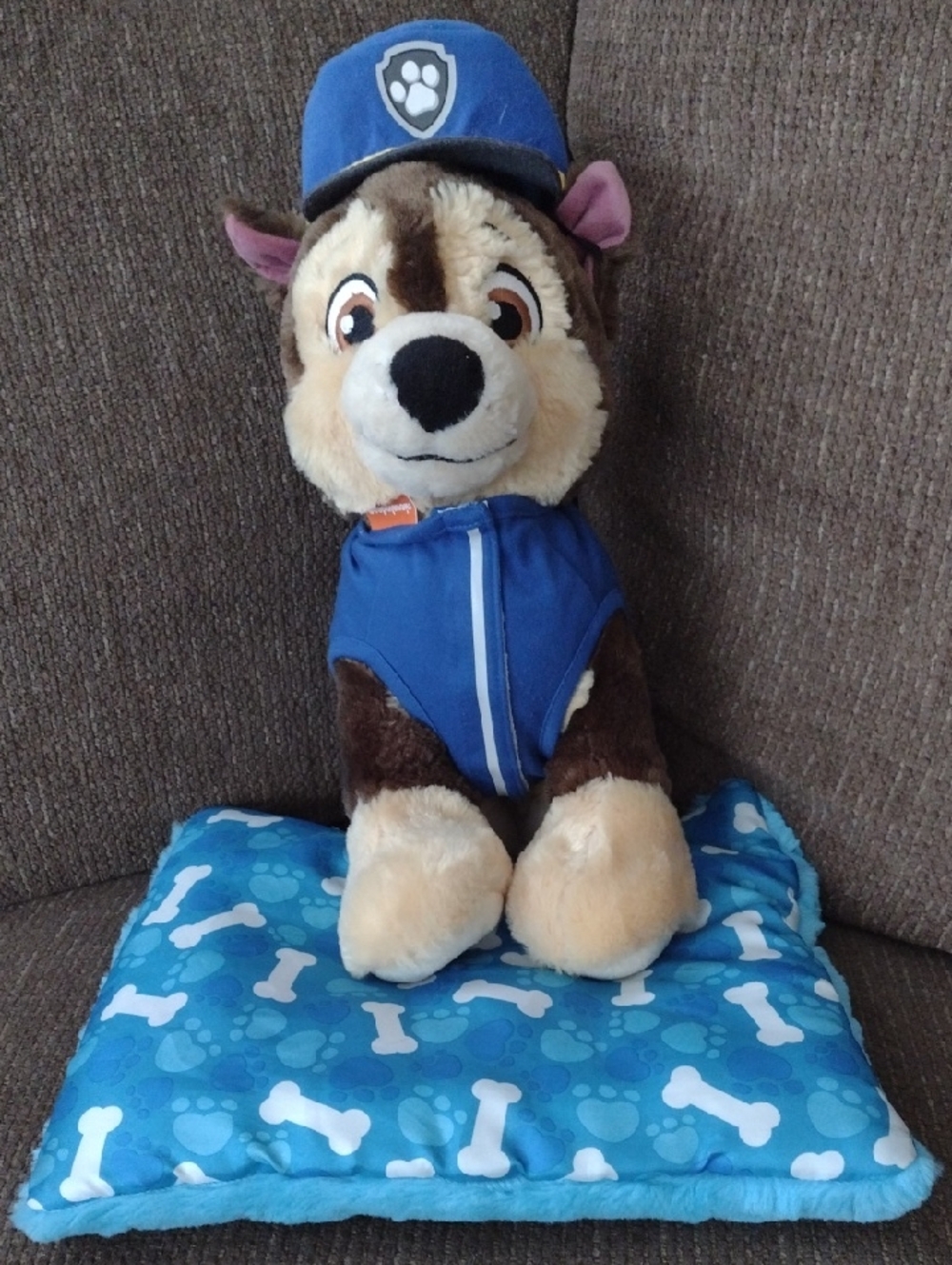 Build A Bear Workshop Paw Patrol Chase with Accessories 14" Tall